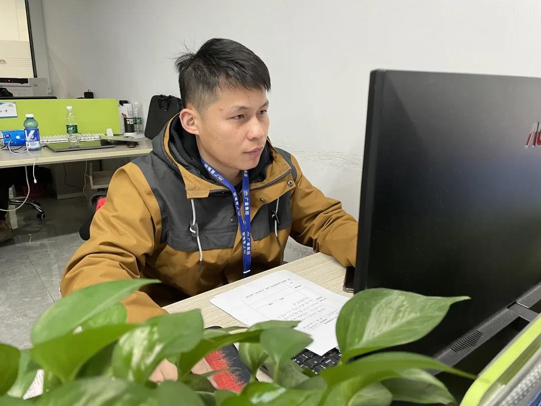 喜讯丨ladbrokes立博测绘公司熊慈斌喜提“广东省技术能手”荣誉称号！