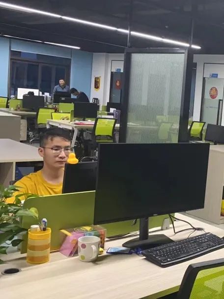 奋战一线丨ladbrokes立博人的假期这样过